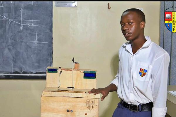 Smart Dustbin Project – Version 2.0 by Our Student!